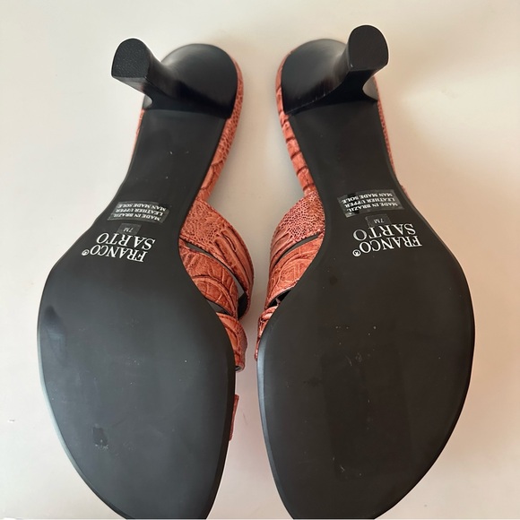 Franco Sarto // Snakeskin Pattern Salmon Crisscross Slide Heels Size 7 - Picture 3 of 6